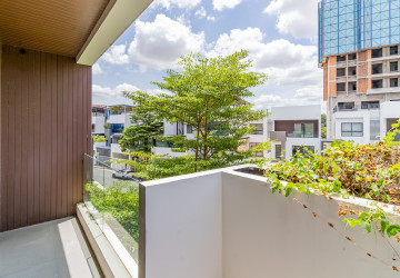 5 Bedroom Villa For Rent - Sras Chork, Phnom Penh thumbnail