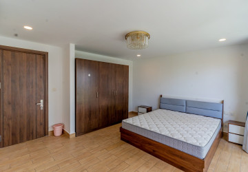 5 Bedroom Villa For Rent - Sras Chork, Phnom Penh thumbnail