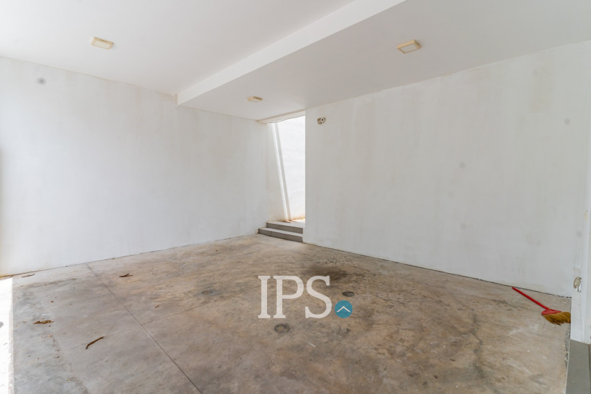 5 Bedroom Villa For Rent - Sras Chork, Phnom Penh