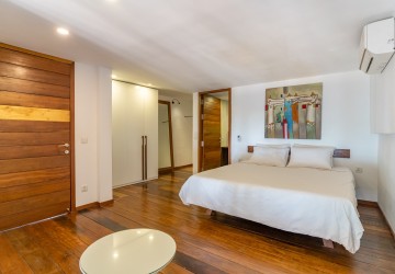 1 Bedroom Renovated Apartment For Rent - Beoung Raing, Phnom Penh thumbnail