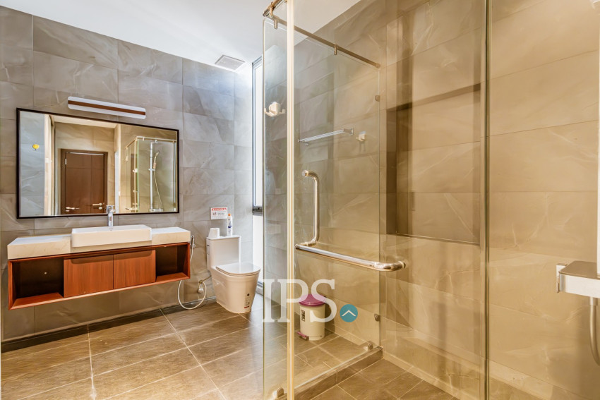 2 Bedroom Serviced Apartment For Rent - Chakto Mukh, Phnom Penh