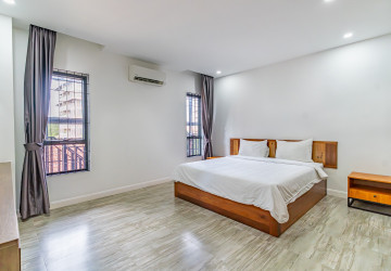 2 Bedroom Serviced Apartment For Rent - Boeung Kak 2, Phnom Penh thumbnail