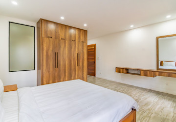 2 Bedroom Serviced Apartment For Rent - Boeung Kak 2, Phnom Penh thumbnail