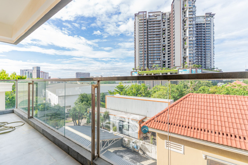 2 Bedroom Serviced Apartment For Rent - Boeung Kak 2, Phnom Penh