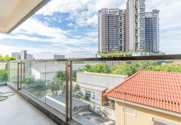 2 Bedroom Serviced Apartment For Rent - Boeung Kak 2, Phnom Penh thumbnail
