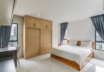 3 Bedroom Serviced Apartment For Rent - Boeung Kak 2, Phnom Penh thumbnail