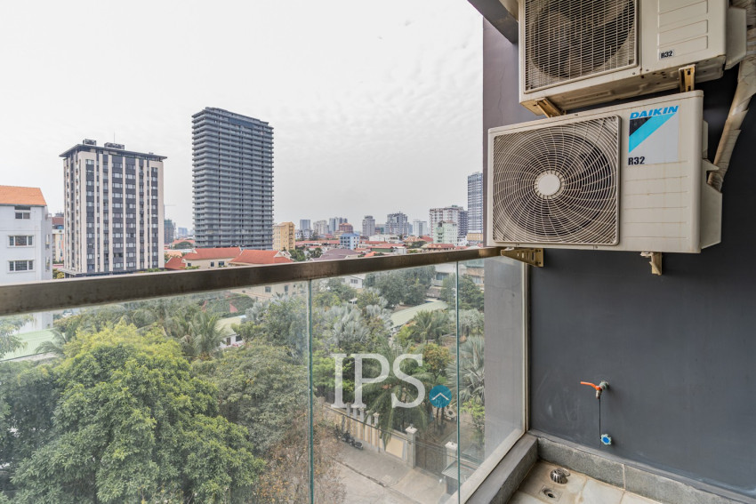 3 Bedroom Serviced Apartment For Rent - Boeung Kak 2, Phnom Penh