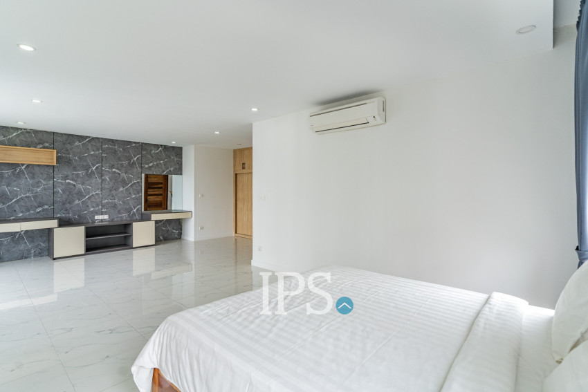 3 Bedroom Serviced Apartment For Rent - Boeung Kak 2, Phnom Penh