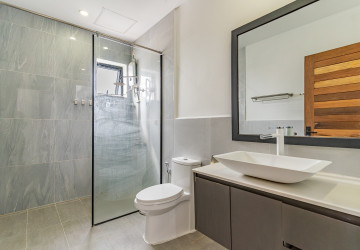 3 Bedroom Serviced Apartment For Rent - Boeung Kak 2, Phnom Penh thumbnail