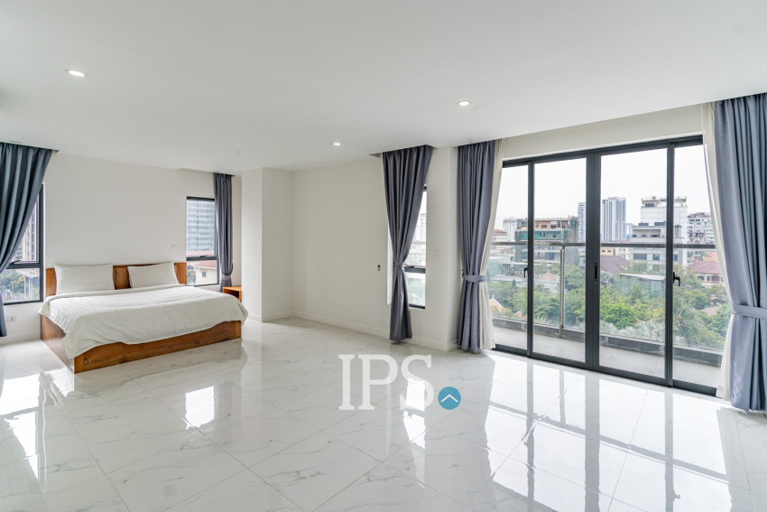 3 Bedroom Serviced Apartment For Rent - Boeung Kak 2, Phnom Penh