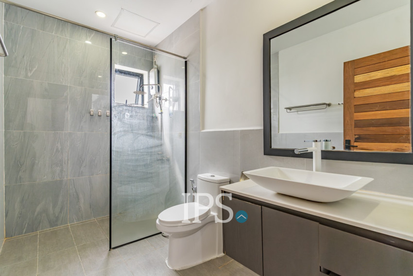 3 Bedroom Serviced Apartment For Rent - Boeung Kak 2, Phnom Penh