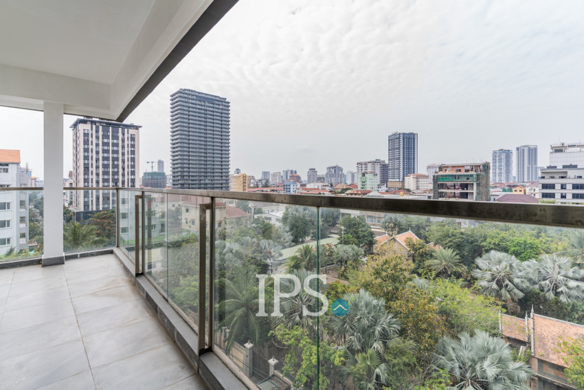 3 Bedroom Serviced Apartment For Rent - Boeung Kak 2, Phnom Penh