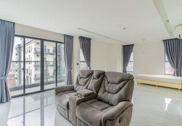 4 Bedroom Serviced Penthouse For Rent - Toul Kork, Phnom Penh thumbnail
