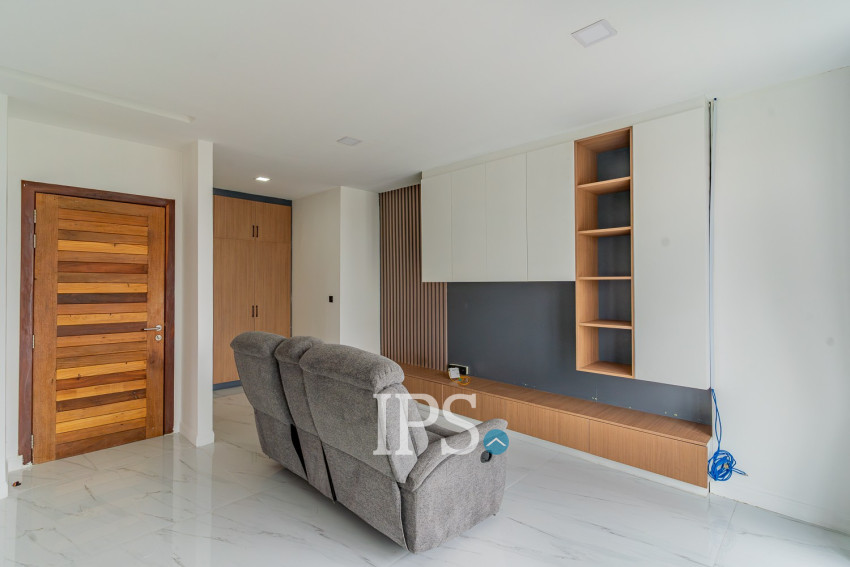 4 Bedroom Serviced Penthouse For Rent - Toul Kork, Phnom Penh