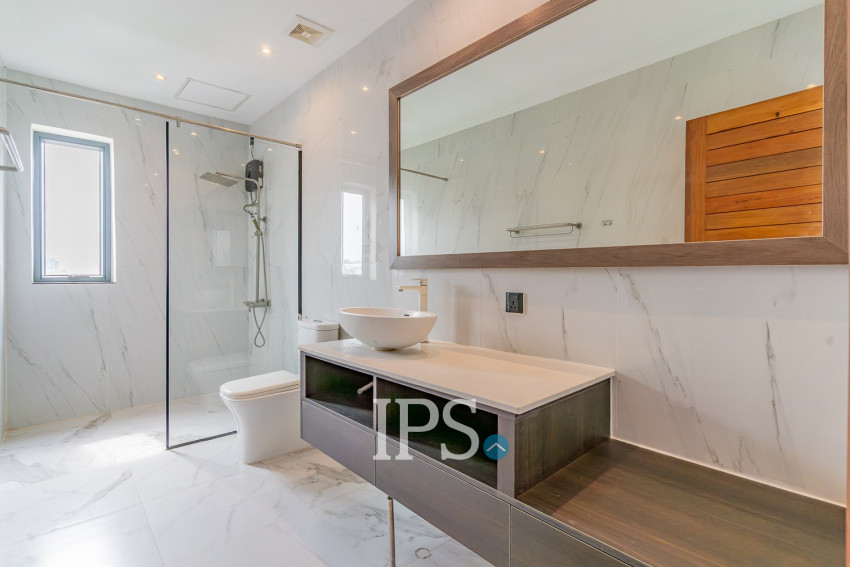 4 Bedroom Serviced Penthouse For Rent - Toul Kork, Phnom Penh