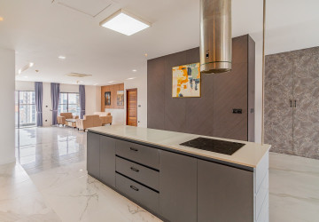 4 Bedroom Serviced Penthouse For Rent - Toul Kork, Phnom Penh thumbnail