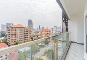 4 Bedroom Serviced Penthouse For Rent - Toul Kork, Phnom Penh thumbnail