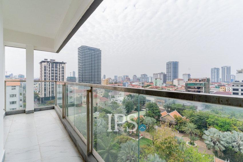 4 Bedroom Serviced Penthouse For Rent - Toul Kork, Phnom Penh