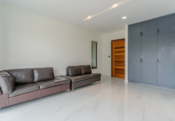 4 Bedroom Serviced Penthouse For Rent - Toul Kork, Phnom Penh thumbnail
