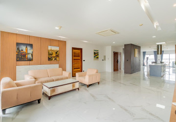 4 Bedroom Serviced Penthouse For Rent - Toul Kork, Phnom Penh thumbnail