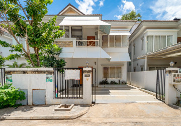 3 Bedroom House For Sale - Svay Dangkum, Siem Reap thumbnail