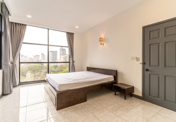 3 Bedroom Serviced Apartment For Rent - BKK1, Phnom Penh thumbnail