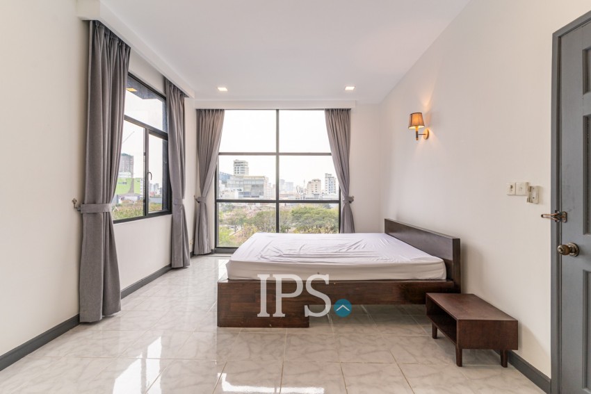 3 Bedroom Serviced Apartment For Rent - BKK1, Phnom Penh