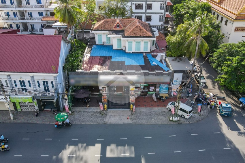 920 Sqm Colonial Commercial Villa For Rent - Chakto Mukh, Phnom Penh