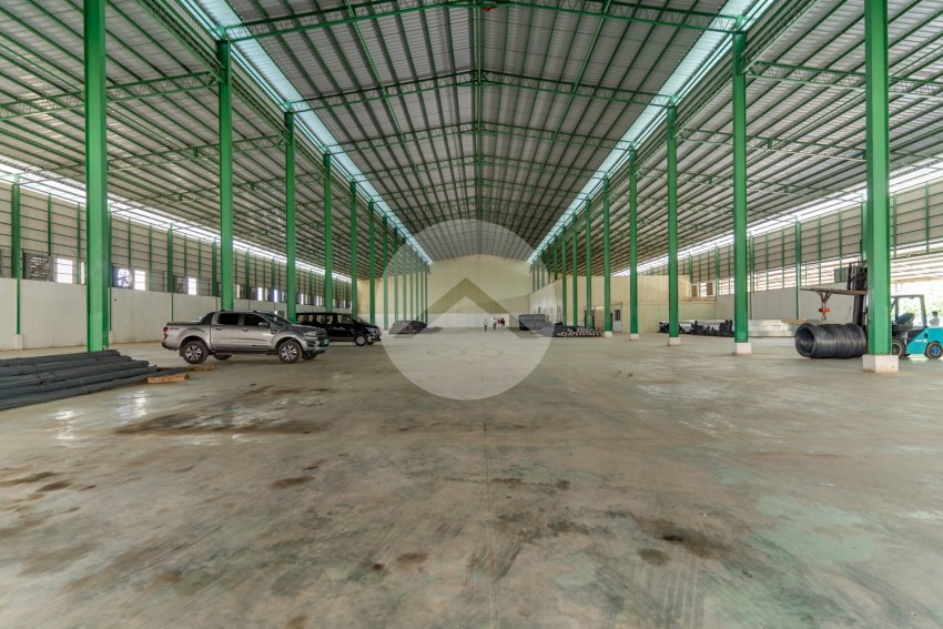 8485 Sqm Warehouse And Factory For Rent - Kompong Speu