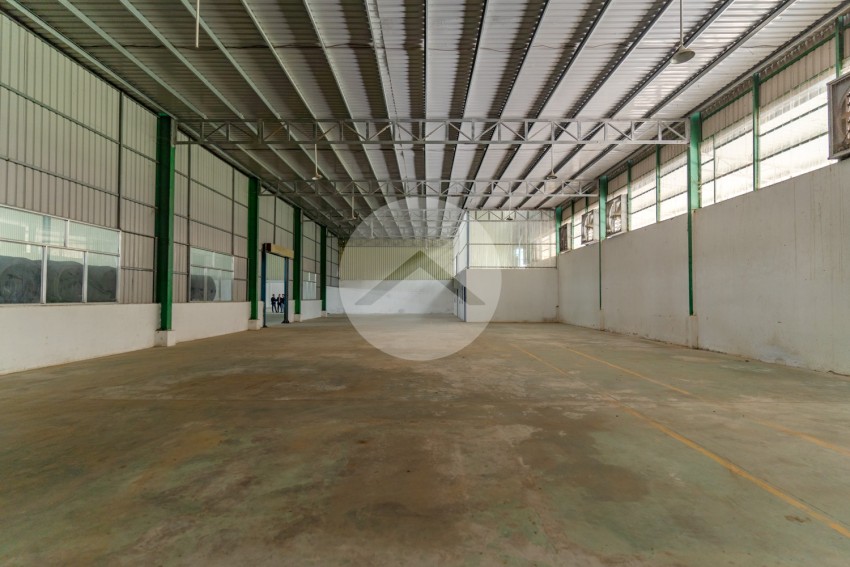 8485 Sqm Warehouse And Factory For Rent - Kompong Speu