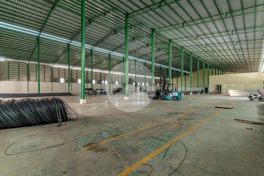 8485 Sqm Warehouse And Factory For Rent - Kompong Speu