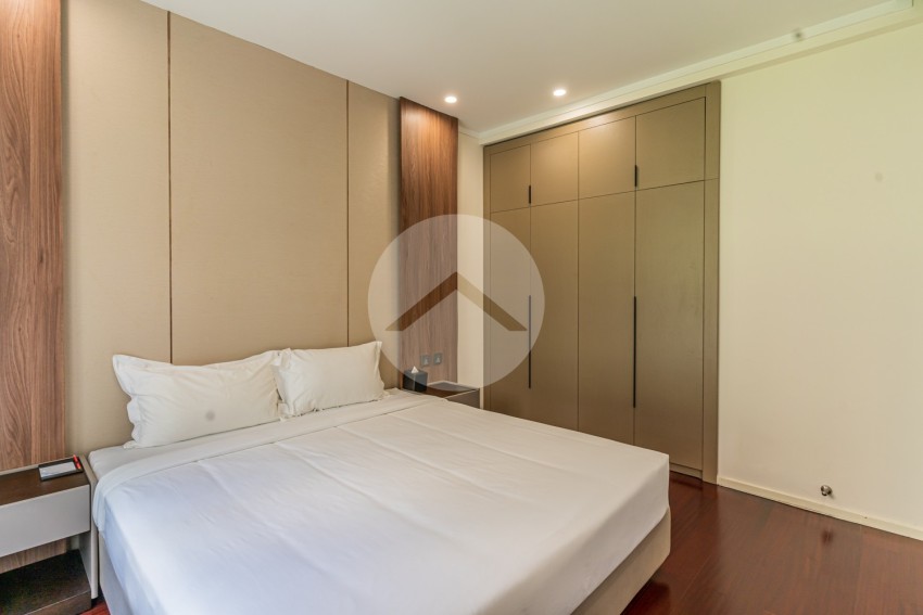 15th Floor 1 Bedroom Condo For Sale - One Park, Srah Chork, Phnom Penh