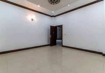 9 Bedroom Villa For Rent - Chakto Mukh, Phnom Penh thumbnail