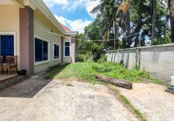 3 Bedroom Single Story Villa For Sale - Veal Sbov, Chbar Ampov, Phnom Penh thumbnail