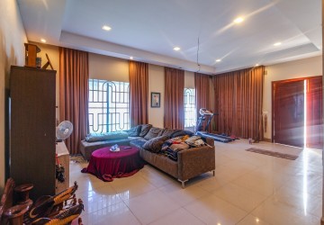 3 Bedroom Single Story Villa For Sale - Veal Sbov, Chbar Ampov, Phnom Penh thumbnail