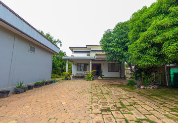 3 Bedroom House For Rent - Chreav, Siem Reap thumbnail