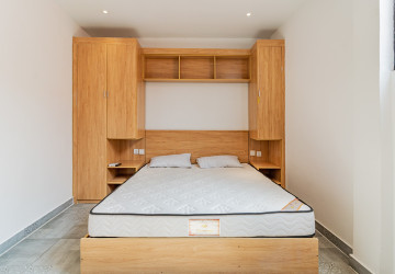 2 Bedroom Serviced Apartment For Rent - Phsar Thmei 1, Phnom Penh thumbnail