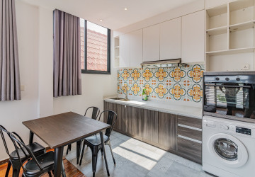 2 Bedroom Serviced Apartment For Rent - Phsar Thmei 1, Phnom Penh thumbnail