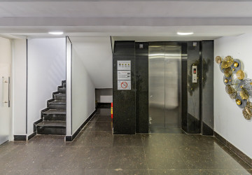 2 Bedroom Serviced Apartment For Rent - Phsar Thmei 1, Phnom Penh thumbnail