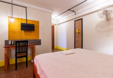 13 Bedroom Guesthouse For Rent - Night Market Area, Siem Reap thumbnail