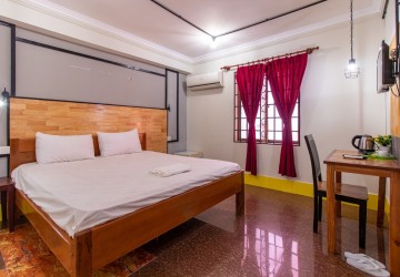 13 Bedroom Guesthouse For Rent - Night Market Area, Siem Reap thumbnail