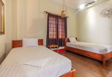 13 Bedroom Guesthouse For Rent - Night Market Area, Siem Reap thumbnail