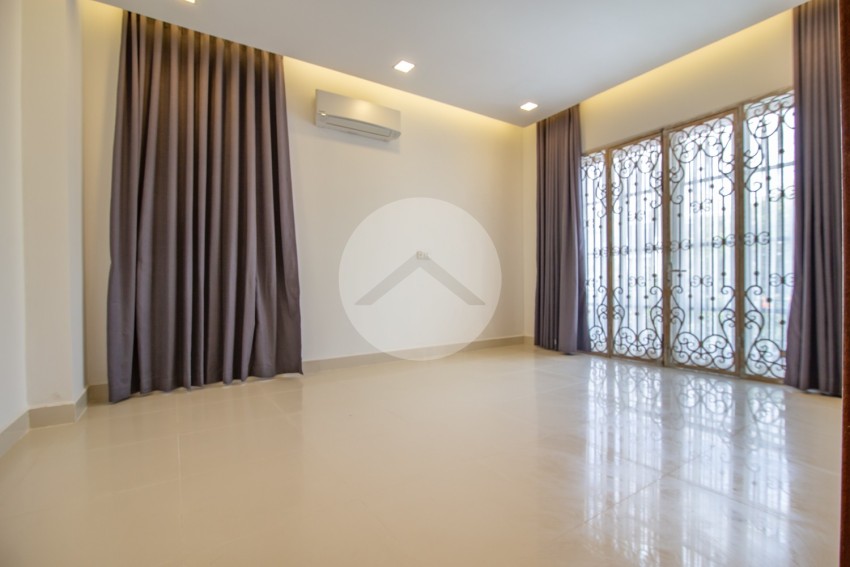 6 Bedroom Villa for Rent - Chak Angrae Kraom, Khan Meanchey, Phnom Penh