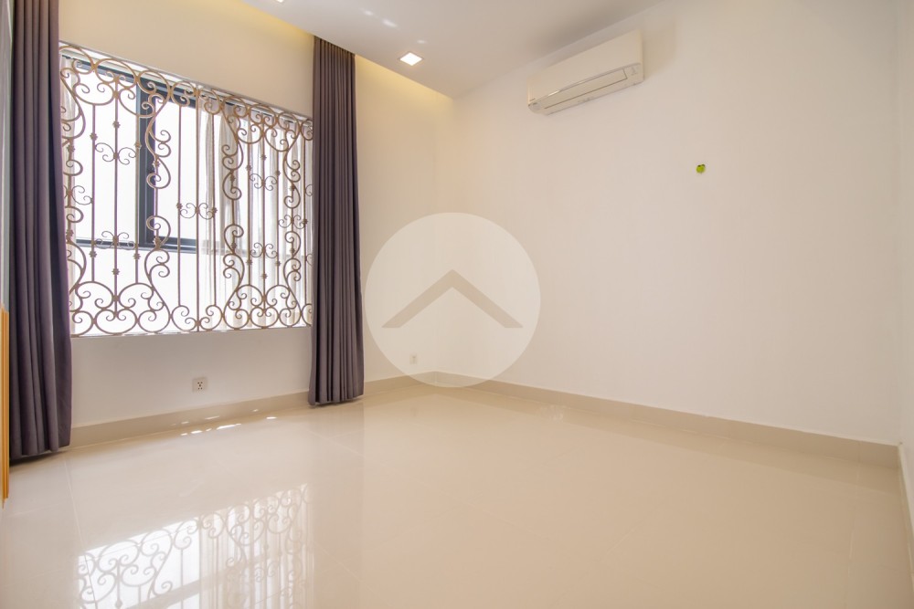 6 Bedroom Villa for Rent - Chak Angrae Kraom, Khan Meanchey, Phnom Penh - Image 10 6 Bedroom Villa for Rent - Chak Angrae Kraom, Khan Meanchey, Phnom Penh - Image 10