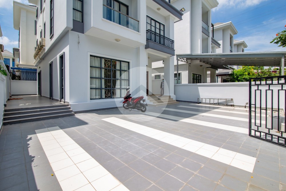 6 Bedroom Villa for Rent - Chak Angrae Kraom, Khan Meanchey, Phnom Penh - Image 22 6 Bedroom Villa for Rent - Chak Angrae Kraom, Khan Meanchey, Phnom Penh - Image 22