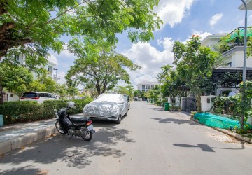 6 Bedroom Villa for Rent - Chak Angrae Kraom, Khan Meanchey, Phnom Penh thumbnail