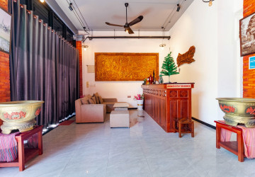 6 Bedroom Villa For Rent -Svay Dangkum, Siem Reap thumbnail