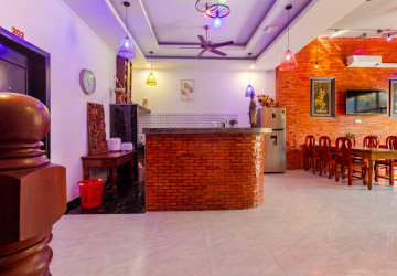 6 Bedroom Villa For Rent -Svay Dangkum, Siem Reap thumbnail