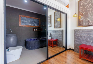 6 Bedroom Villa For Rent -Svay Dangkum, Siem Reap thumbnail