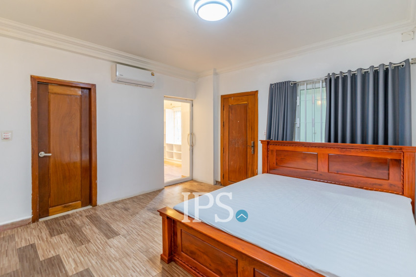 4 Bedroom Townhouse For Rent - Wat Phnom, Phnom Penh